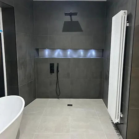 The Cleveland Retreat - Sauna בית נופש